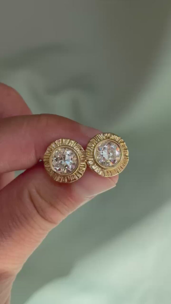 Diamond Plissé Earrings
